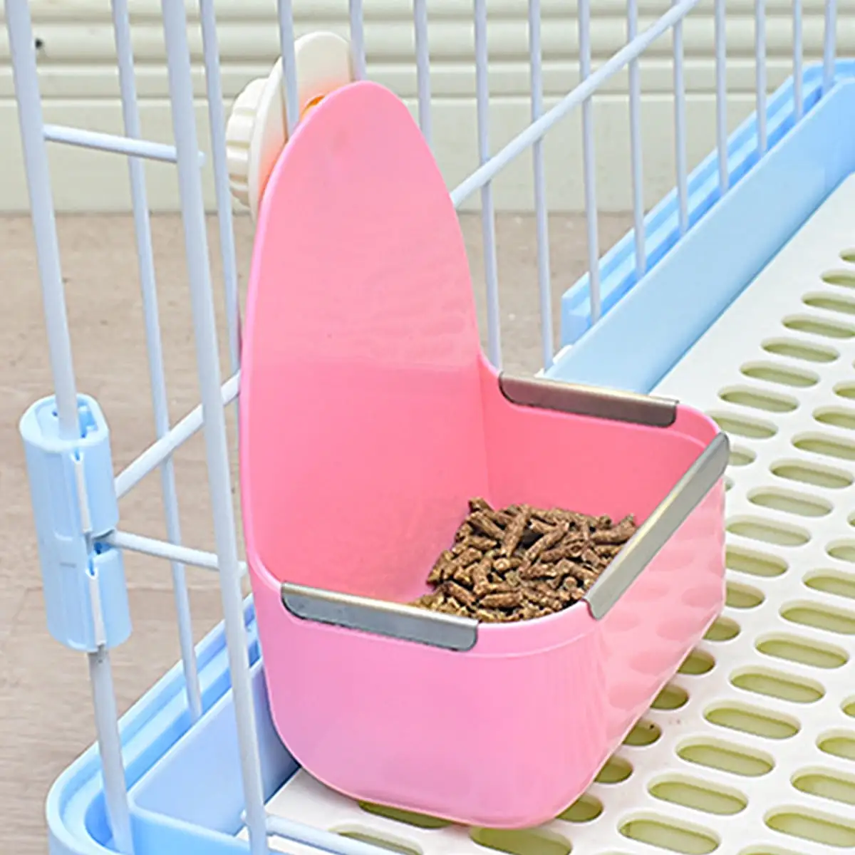 Travelwant Food and Water Bowl Cage Feeder for Rabbits Dish Feeder Removable Hanging Spill Proof Anti Bite for Rabbit. Guinea Pig. Chinchilla. Hamster. Ferret